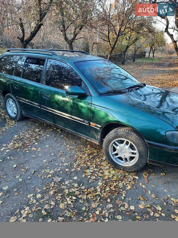 Универсал Opel Omega 1995 в Дрогобыче