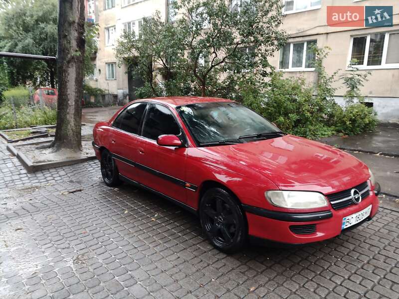 Седан Opel Omega 1995 в Львове