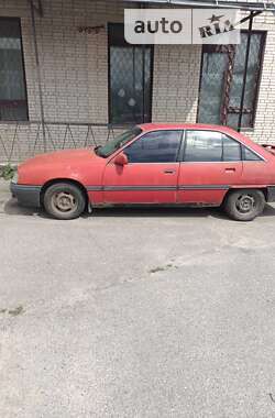 Седан Opel Omega 1989 в Липовці