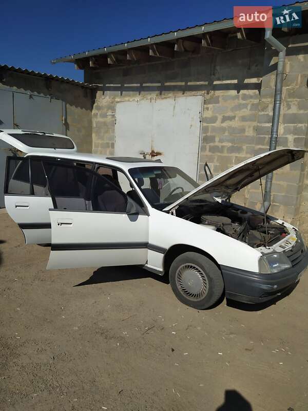 Универсал Opel Omega 1989 в Белгороде-Днестровском фото 20 Универсал Opel Omega 1989 в Белгороде-Днестровском