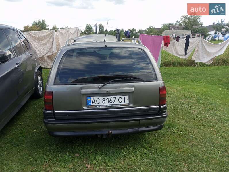 Универсал Opel Omega 1991 в Луцке