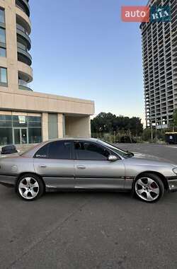 Седан Opel Omega 1995 в 