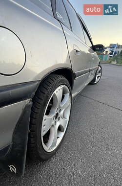 Седан Opel Omega 1995 в 
