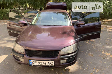 Седан Opel Omega 1995 в Каменском