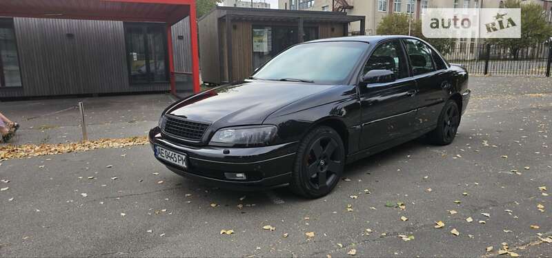 Седан Opel Omega 2002 в Киеве