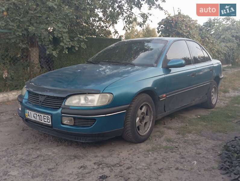 Седан Opel Omega 1995 в Луцке