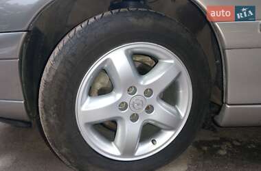 Седан Opel Omega 2002 в Березнеговатом