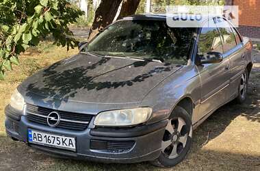 Седан Opel Omega 1998 в Тернополе