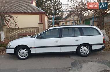 Універсал Opel Omega 1995 в Покровському