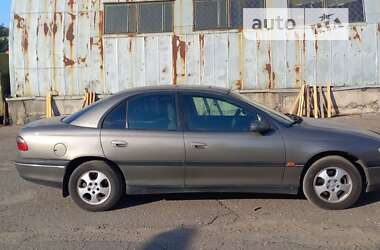 Седан Opel Omega 1996 в Києві