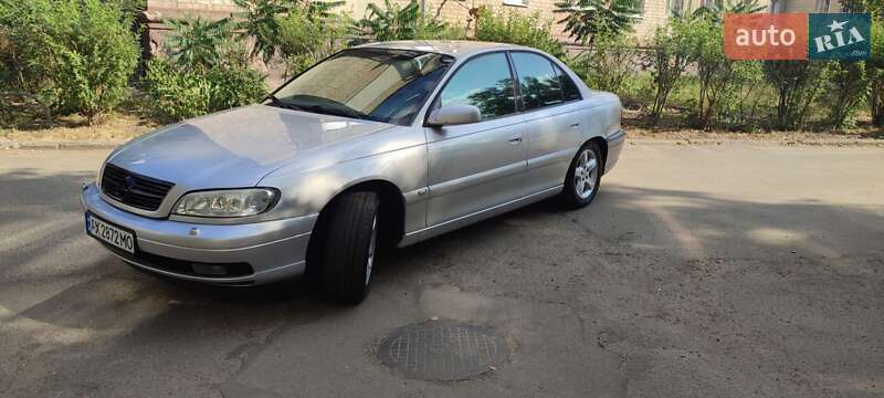 Opel Omega 2001