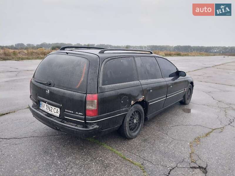 Универсал Opel Omega 1995 в Малине