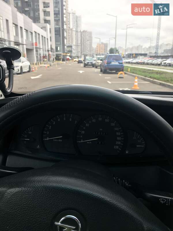 Седан Opel Omega 2003 в Чернигове фото 15 Седан Opel Omega 2003 в Чернигове
