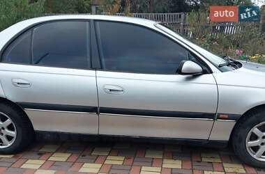 Седан Opel Omega 1994 в Киеве