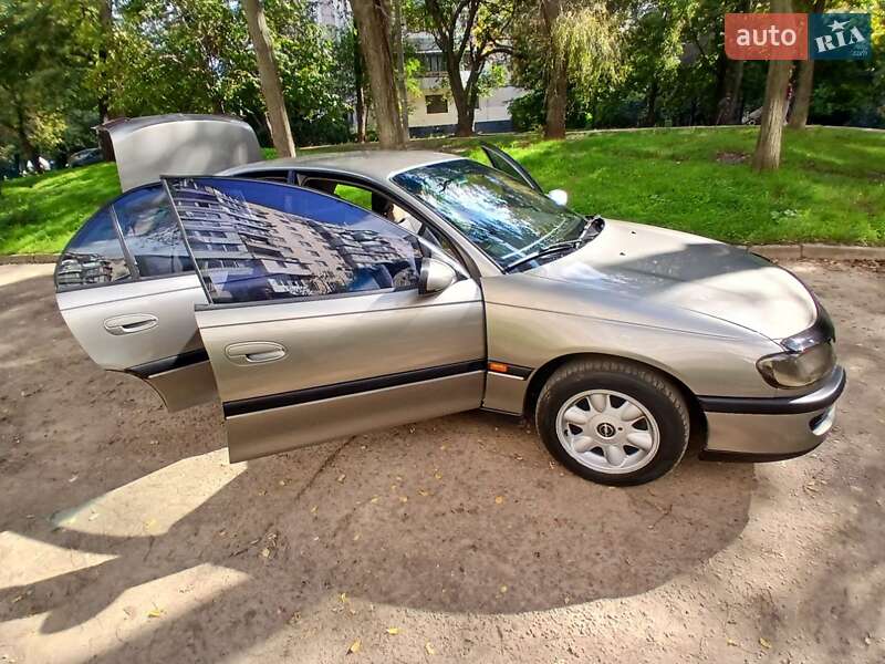 Седан Opel Omega 1997 в Одессе