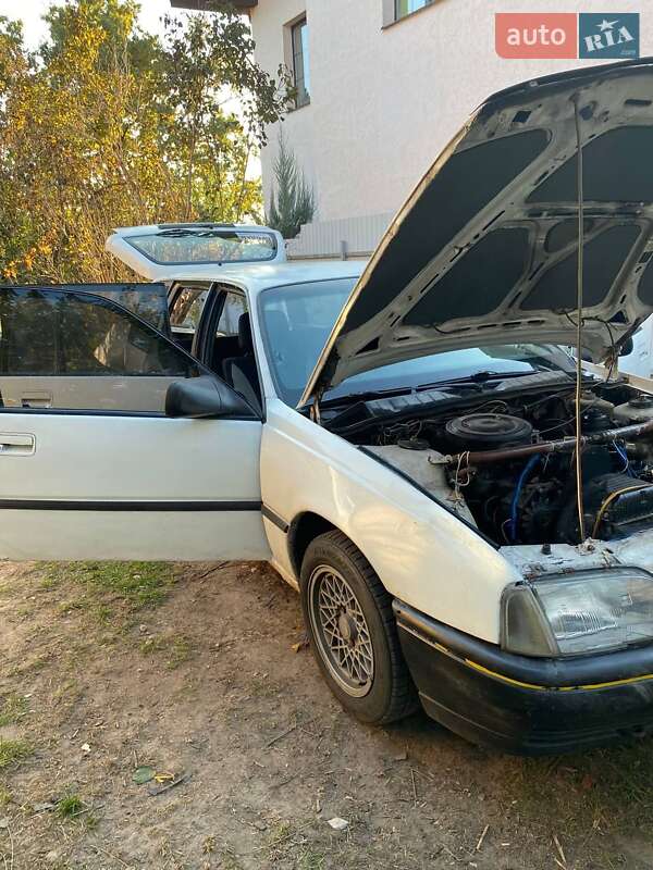 Універсал Opel Omega 1988 в 