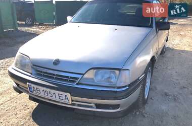 Седан Opel Omega 1992 в Немирове