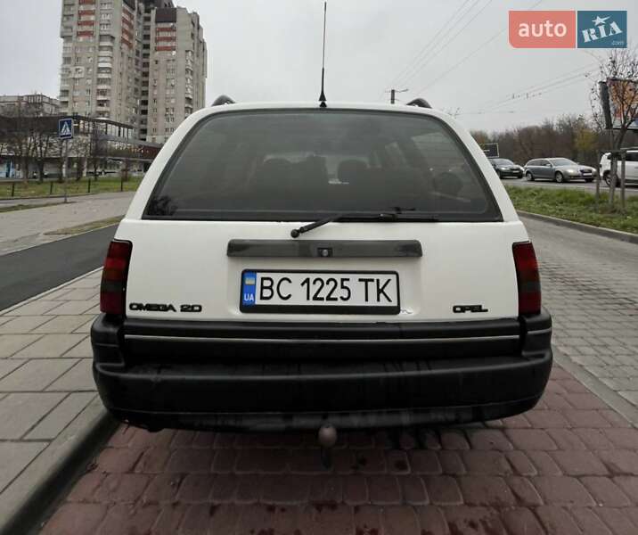 Універсал Opel Omega 1991 в Львові