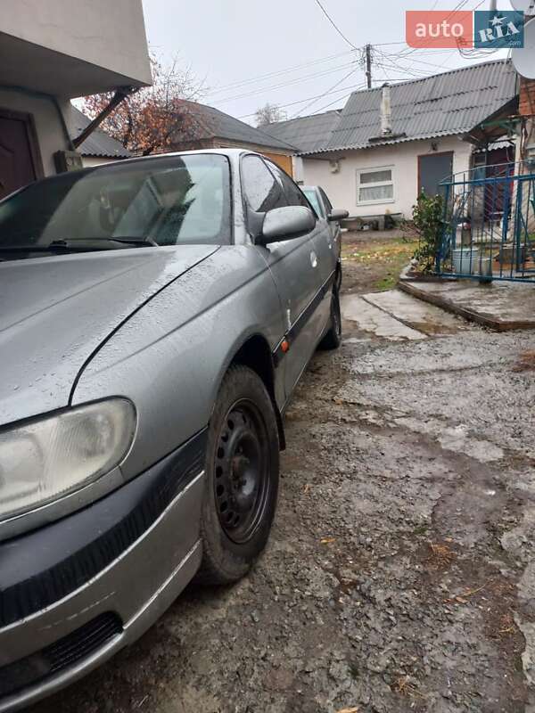 Седан Opel Omega 1995 в Дніпрі