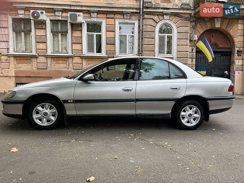 Седан Opel Omega 1998 в Одессе