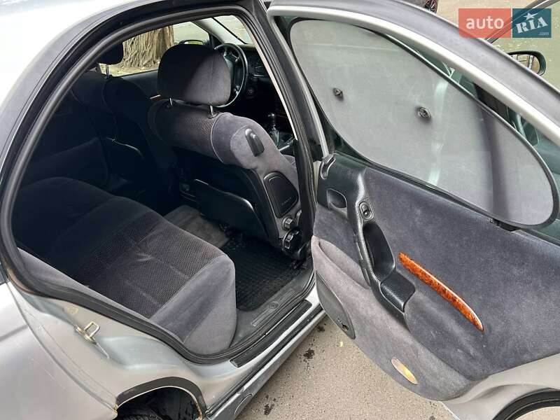 Седан Opel Omega 1998 в Одессе