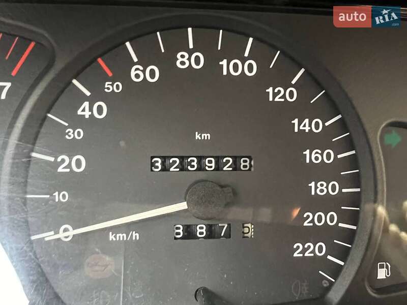 Седан Opel Omega 1998 в Одессе