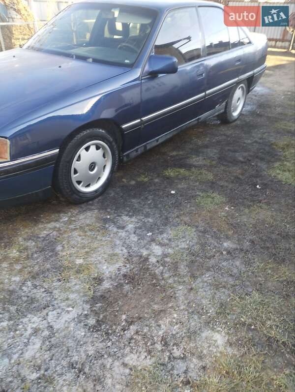 Седан Opel Omega 1993 в Чернівцях фото 2 Седан Opel Omega 1993 в Чернівцях