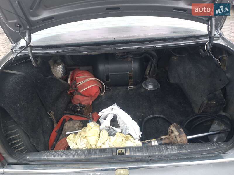 Седан Opel Omega 1992 в Кам'янець-Подільському