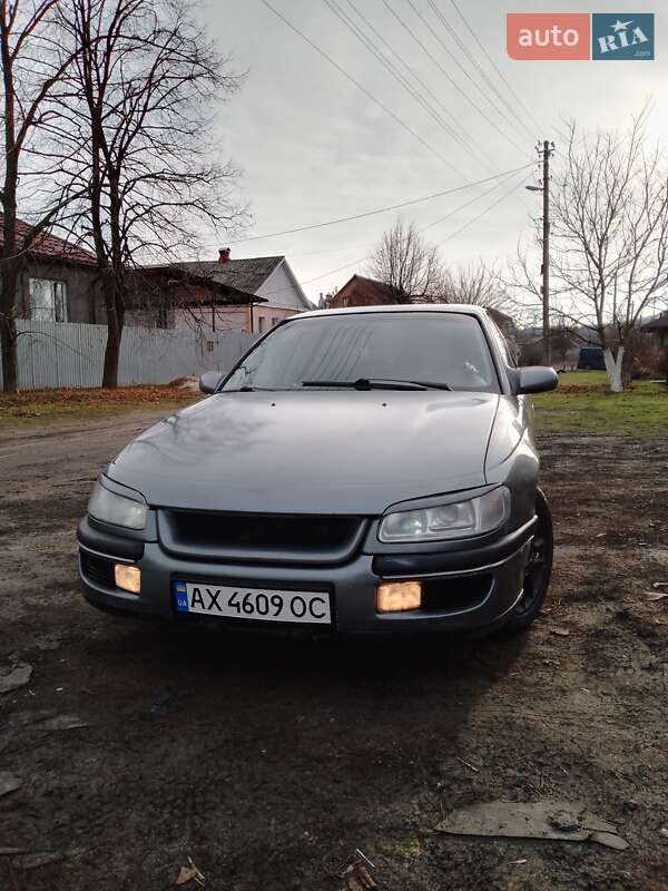 Седан Opel Omega 1996 в Ізюмі