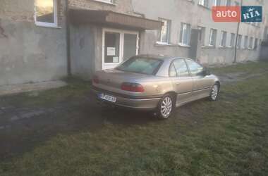 Седан Opel Omega 1997 в Буську