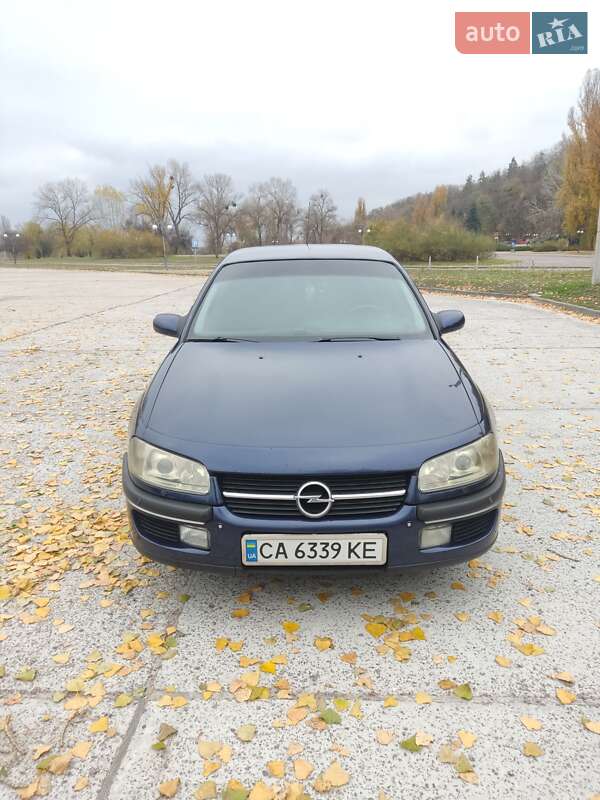 Седан Opel Omega 1999 в Каневе