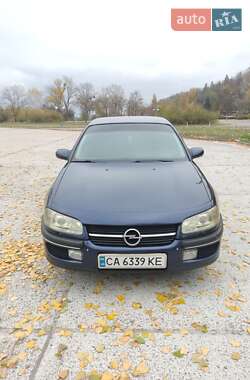 Седан Opel Omega 1999 в Каневе