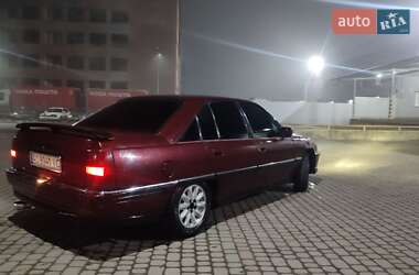 Седан Opel Omega 1988 в Мукачево