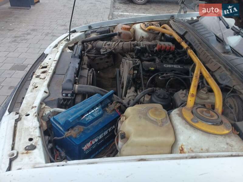 Універсал Opel Omega 1988 в Шрамківці