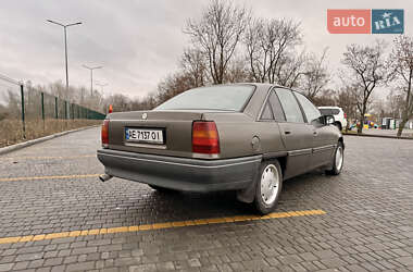 Седан Opel Omega 1989 в Кам'янському