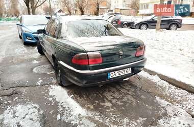 Седан Opel Omega 1996 в Черкасах