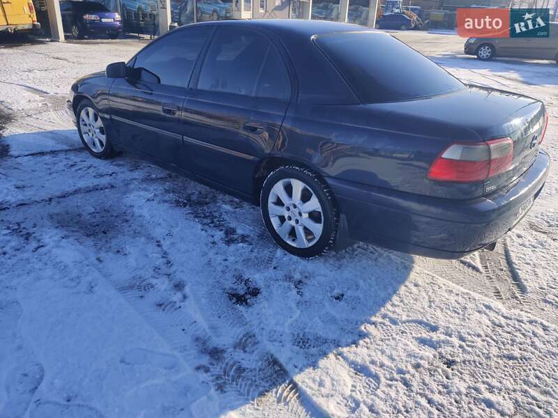 Седан Opel Omega 2001 в Виннице