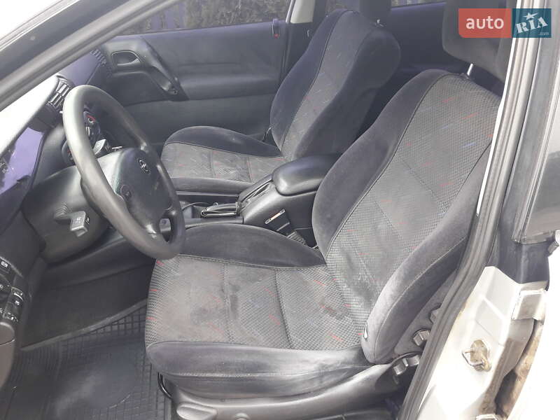 Универсал Opel Omega 1997 в Любаре