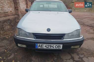 Седан Opel Omega 1991 в Кривому Розі