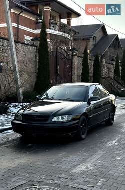 Седан Opel Omega 2002 в Рівному