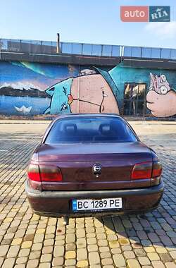 Седан Opel Omega 1995 в Луцке