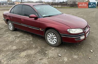 Седан Opel Omega 1998 в Тростянце