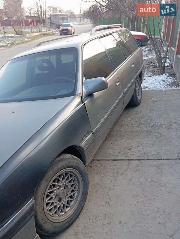 Универсал Opel Omega 1991 в Киеве фото Универсал Opel Omega 1991 в Киеве