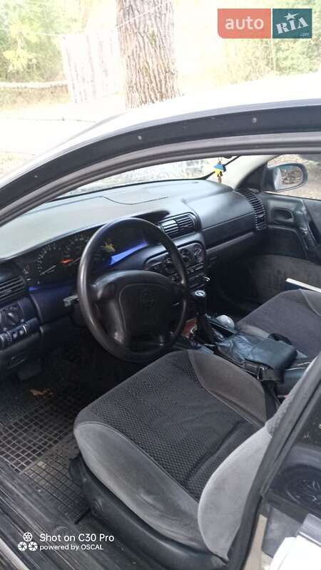 Седан Opel Omega 1995 в 