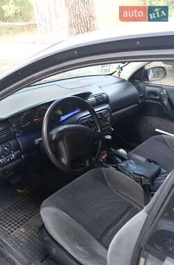 Седан Opel Omega 1995 в 