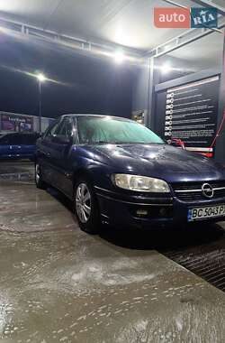 Седан Opel Omega 1995 в Львове