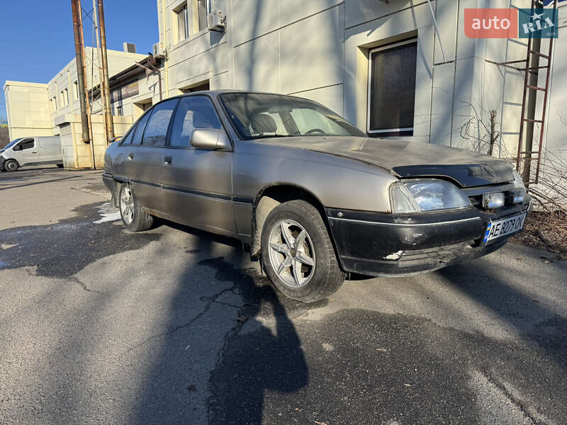 Седан Opel Omega 1987 в 