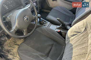 Седан Opel Omega 1987 в 