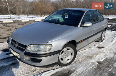 Седан Opel Omega 1998 в Запорожье