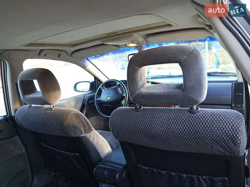 Седан Opel Omega 1996 в Стрые